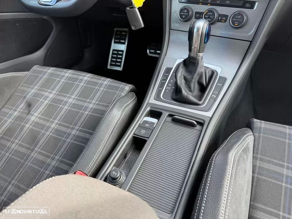 VW Golf 1.6 TDI BlueMotion DSG Cup - 21