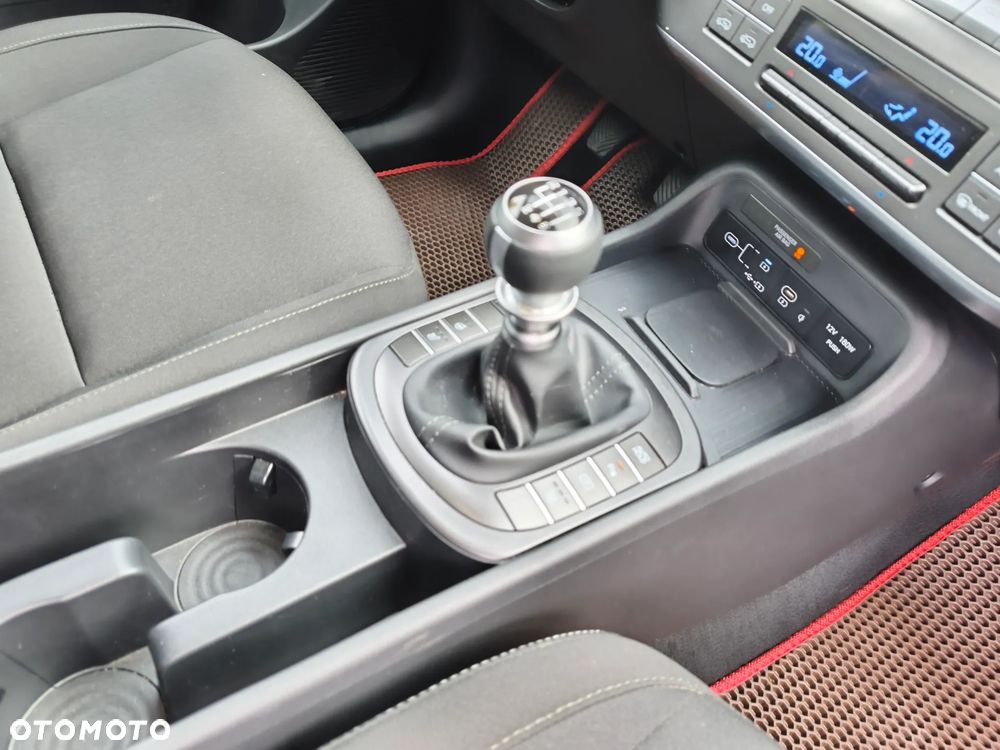 Hyundai Kona - 18