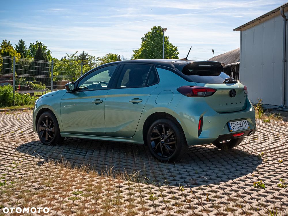 Opel Corsa 1.2 T mHEV GS eDCT - 3