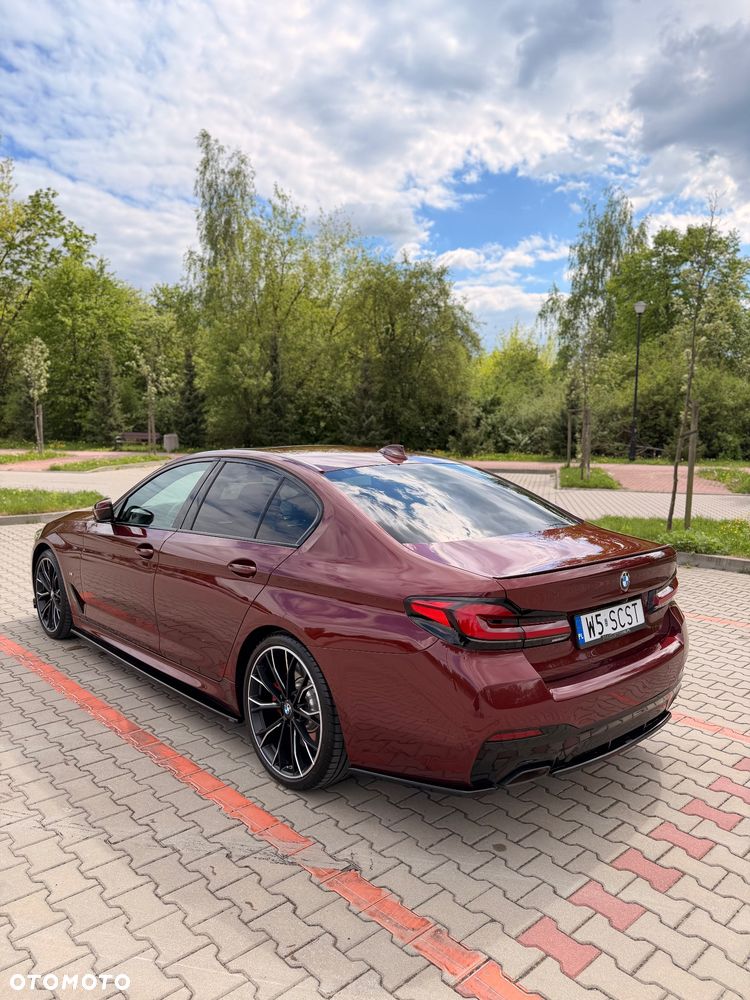 BMW Seria 5 540i xDrive mHEV sport - 32