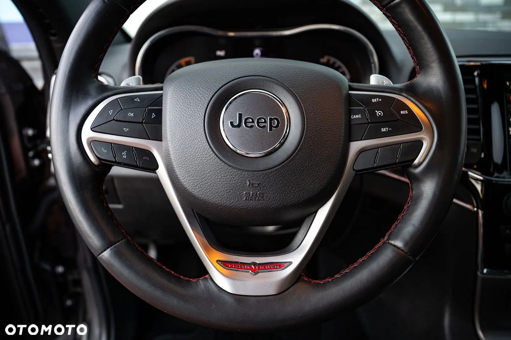 Jeep Grand Cherokee - 17