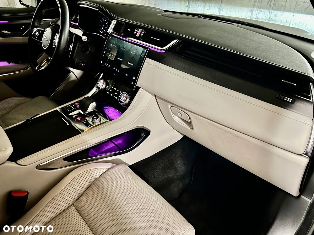 Jaguar F-Pace P400 AWD R-Dynamic S - 31