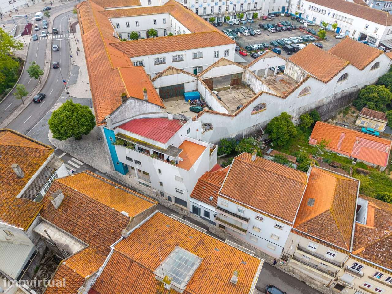 Elegância Contemporânea no Coração de Santarém – Moradia Totalmente Re - Grande imagem: 4/37
