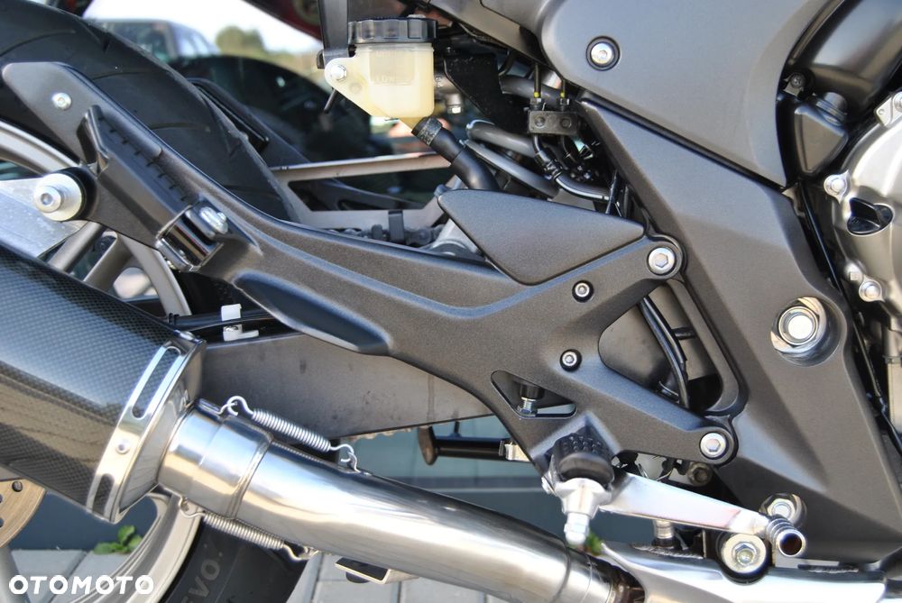 Honda CBF - 27