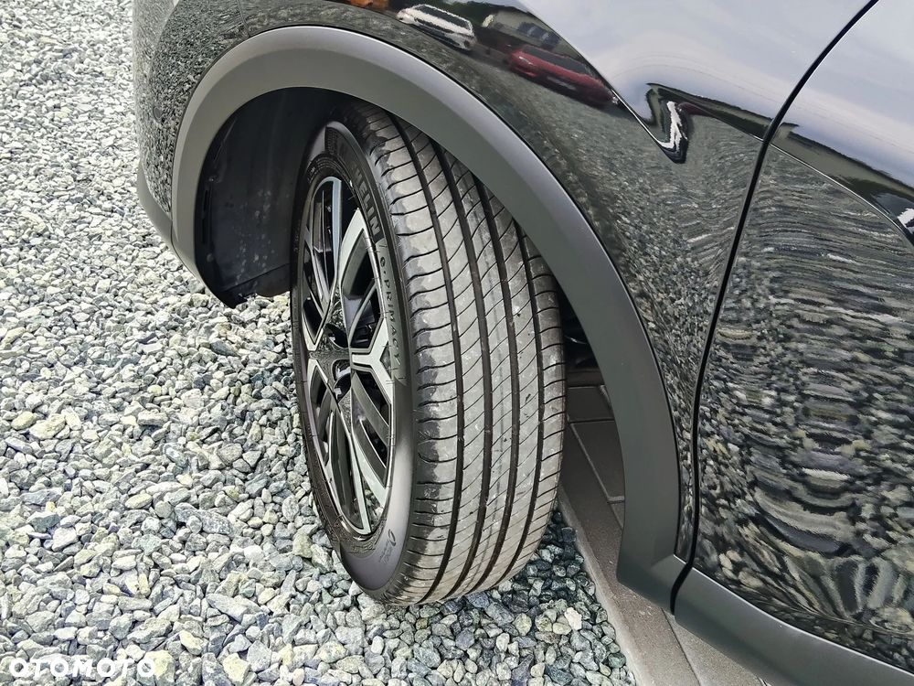 Citroën C4 PureTech 130 Stop&Start EAT8 MAX - 4
