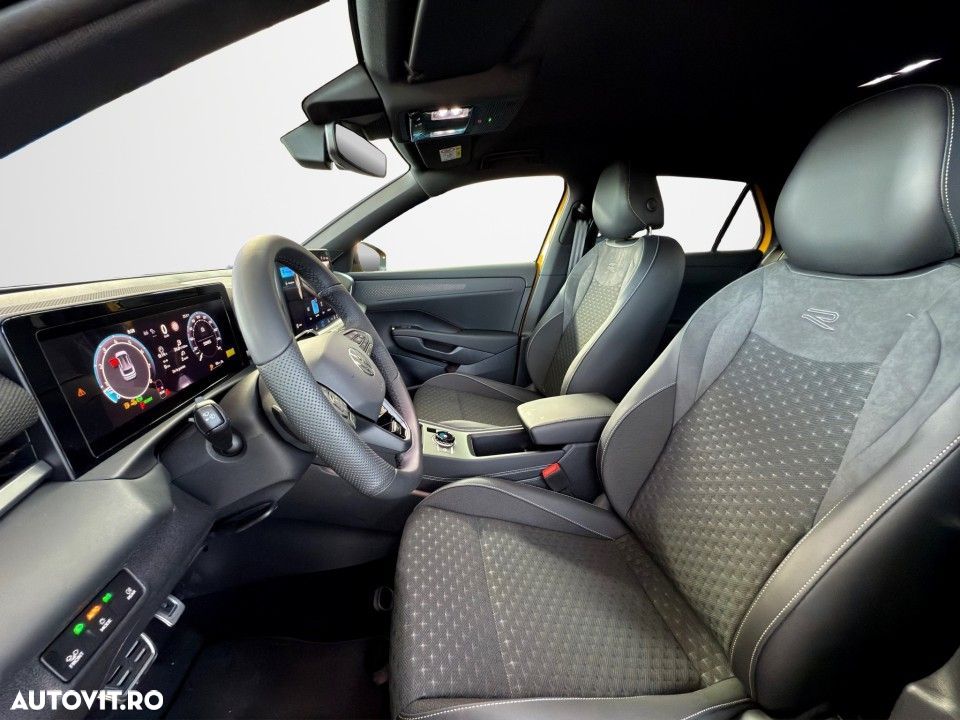 Volkswagen T-Roc - 13