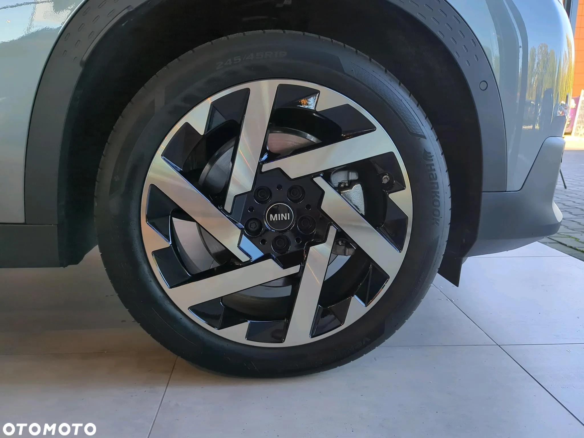 MINI Countryman C mHEV Favoured Trim - 6