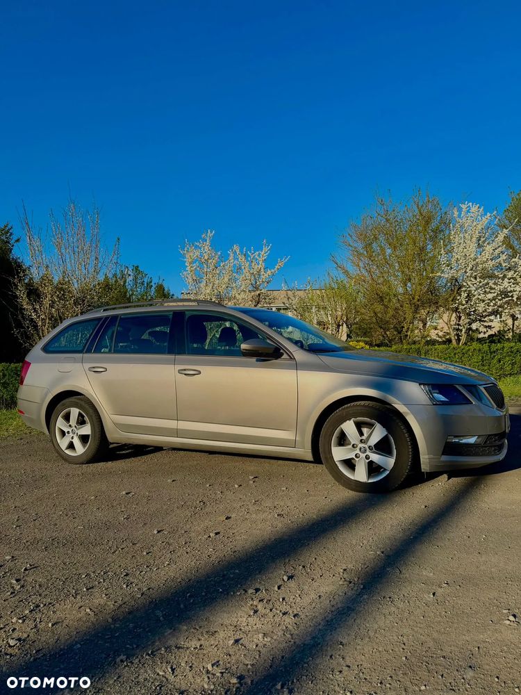 Skoda Octavia 1.6 TDI Ambition - 17