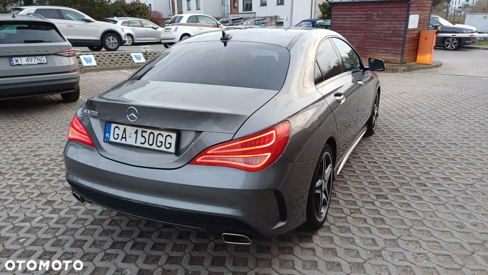 Mercedes-Benz CLA 200 7G-DCT AMG Line - 9