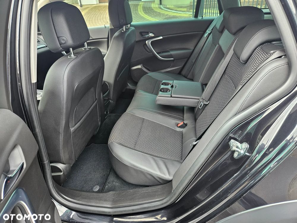 Opel Insignia - 11