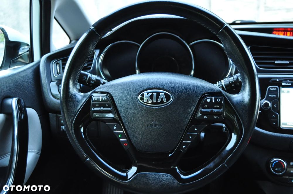 Kia Ceed 1.6 GDI L - 12