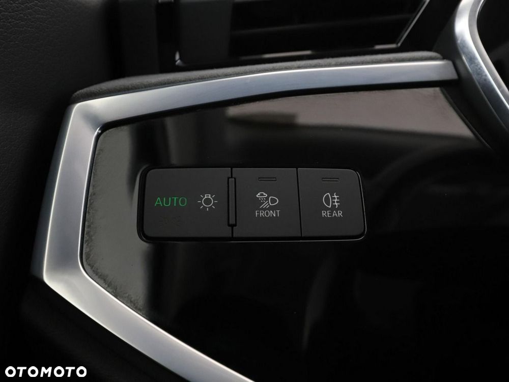 Audi Q3 45 TFSI e S Line S tronic - 38
