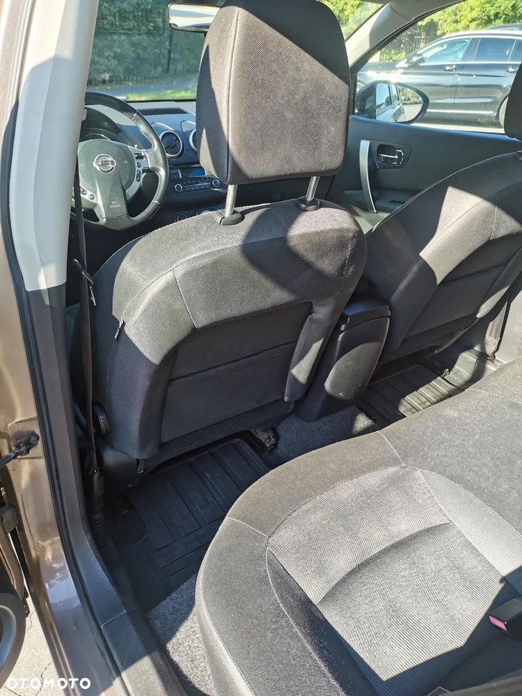Nissan Qashqai - 22