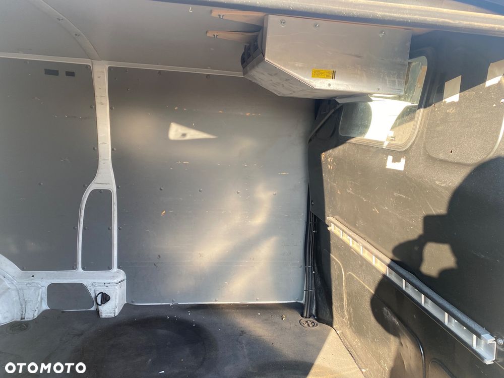 Volkswagen TRANSPORTER - 8