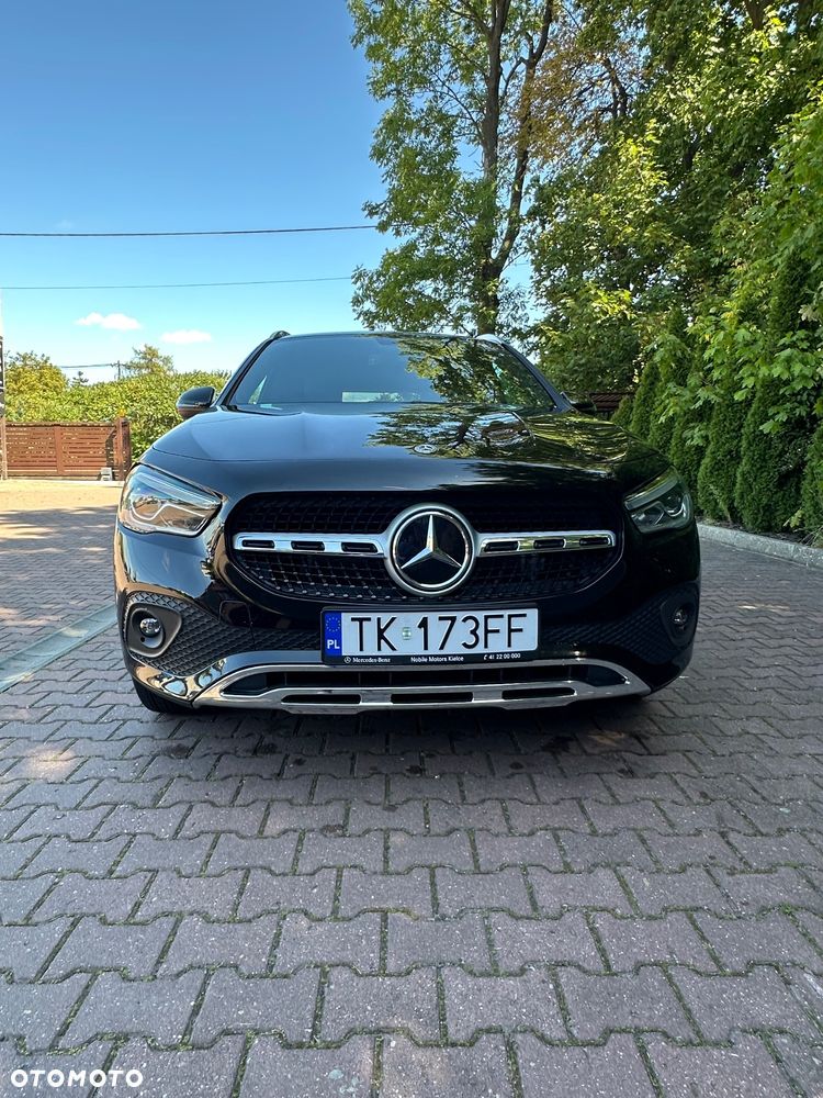 Mercedes-Benz GLA 250 4Matic 8G-DCT - 17