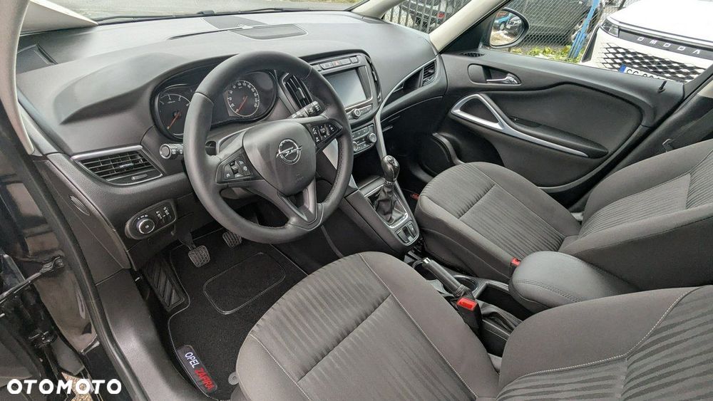 Opel Zafira - 13