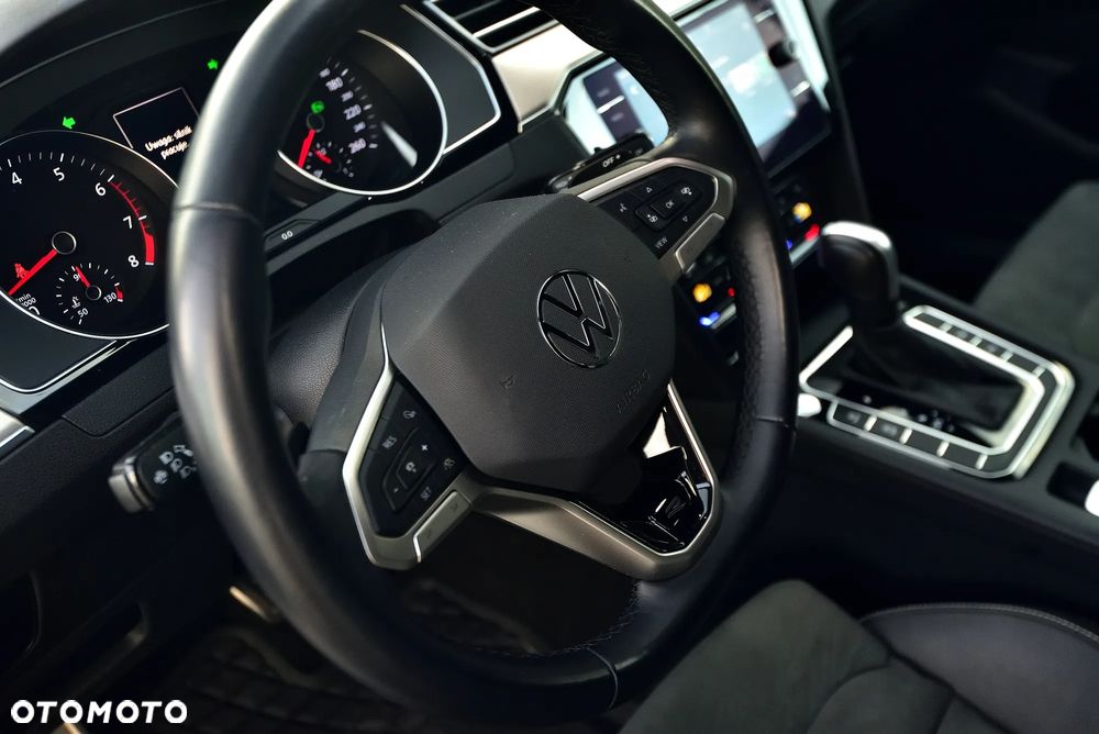 Volkswagen Passat Variant 1.5 TSI OPF DSG Highline - 33