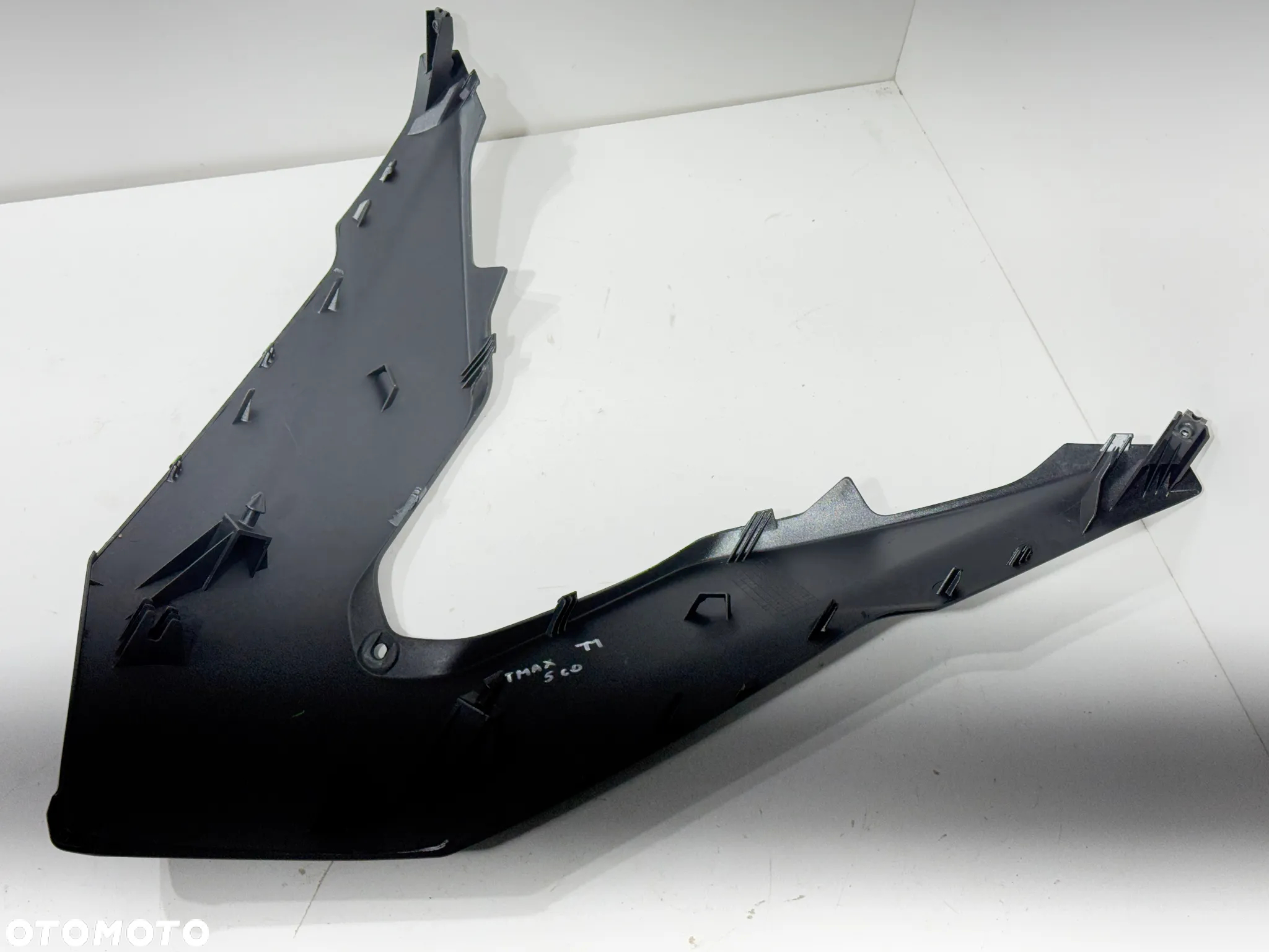 Nosek czacha  Yamaha T-Max  530  560   TMAX    18-21 - 4