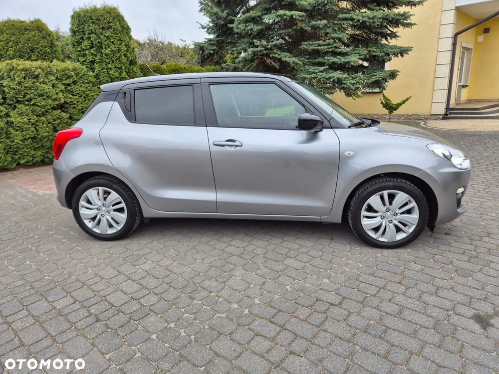 Suzuki Swift 1.2 SHVS Premium Plus - 9