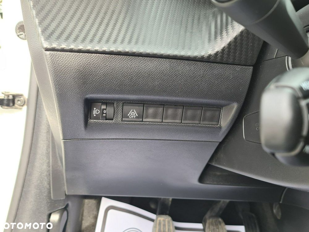 Peugeot 208 1.2 PureTech Allure S&S - 22