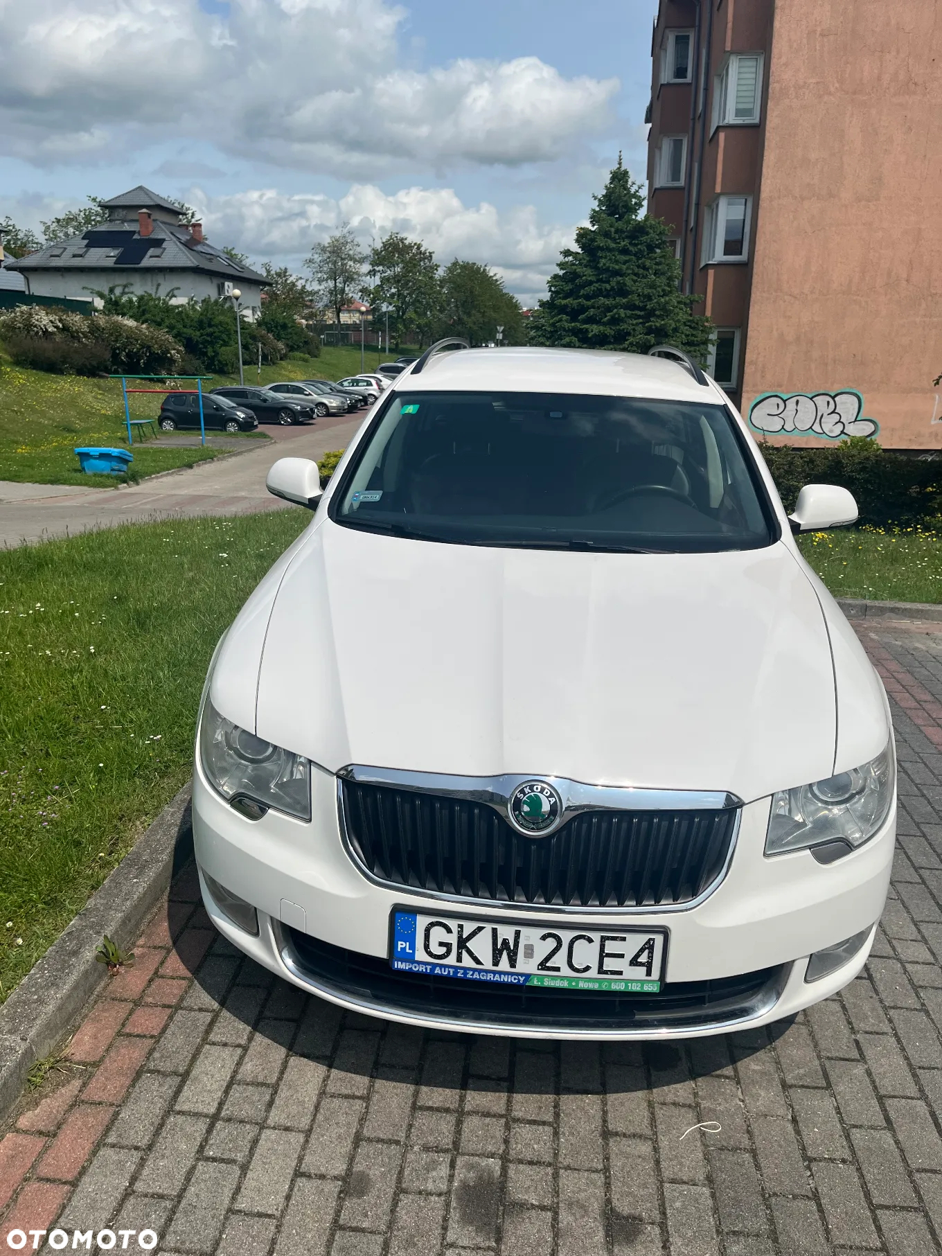 Skoda Superb Combi 2.0 TDI PD DSG Ambition - 6
