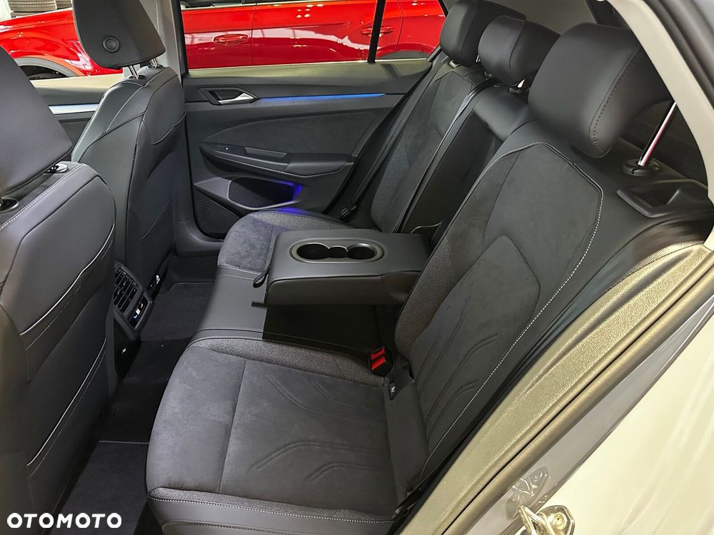 Volkswagen Golf - 14