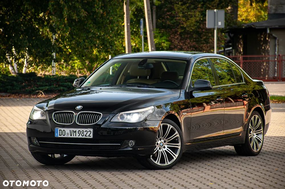 BMW Seria 5 525d - 16