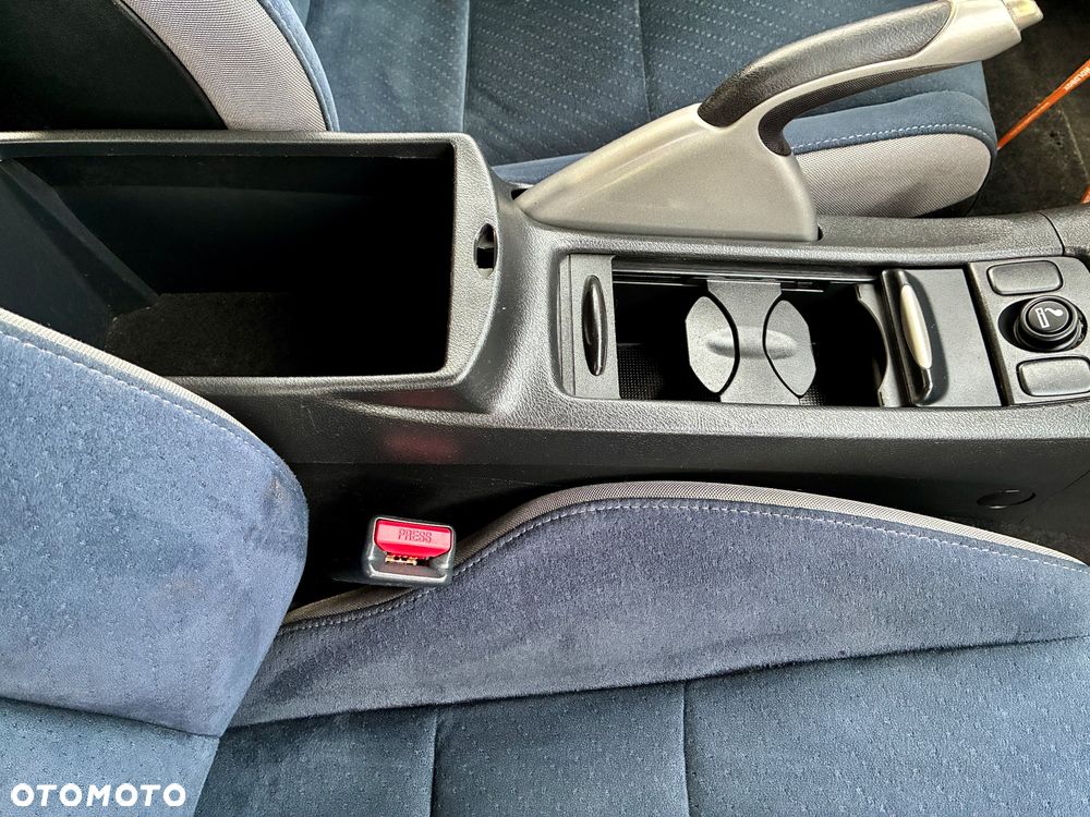 Honda Civic 1.8i-VTEC Sport - 28