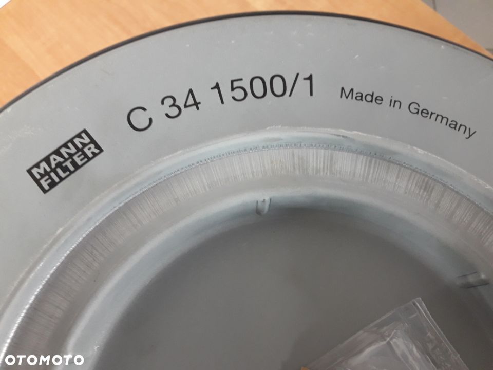 Filtr powietrza wstępny zewnętrzny do ciężarówek VOLVO - 3