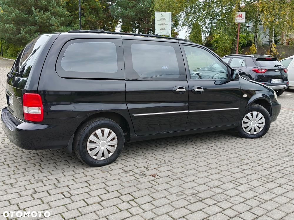 Kia Carnival CRDi Executive - 22
