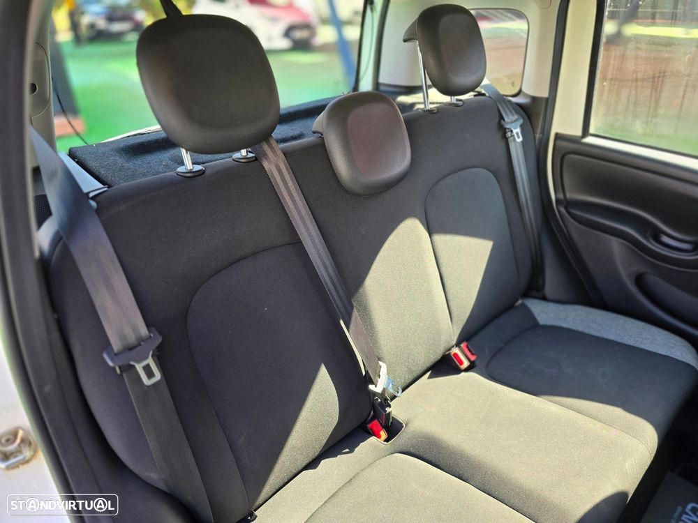 Fiat Panda 1.0 Hybrid City Cross - 24