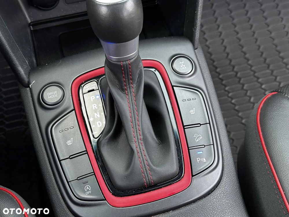 Hyundai Kona 1.6 CRDi DCT 4WD Premium - 28