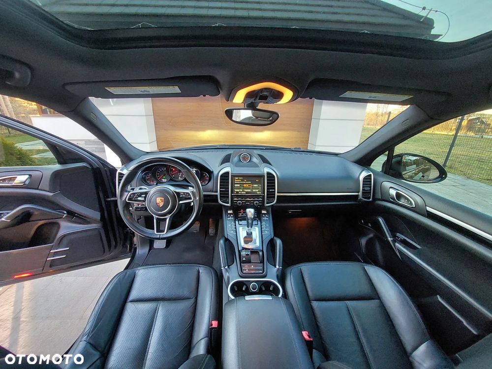Porsche Cayenne - 20