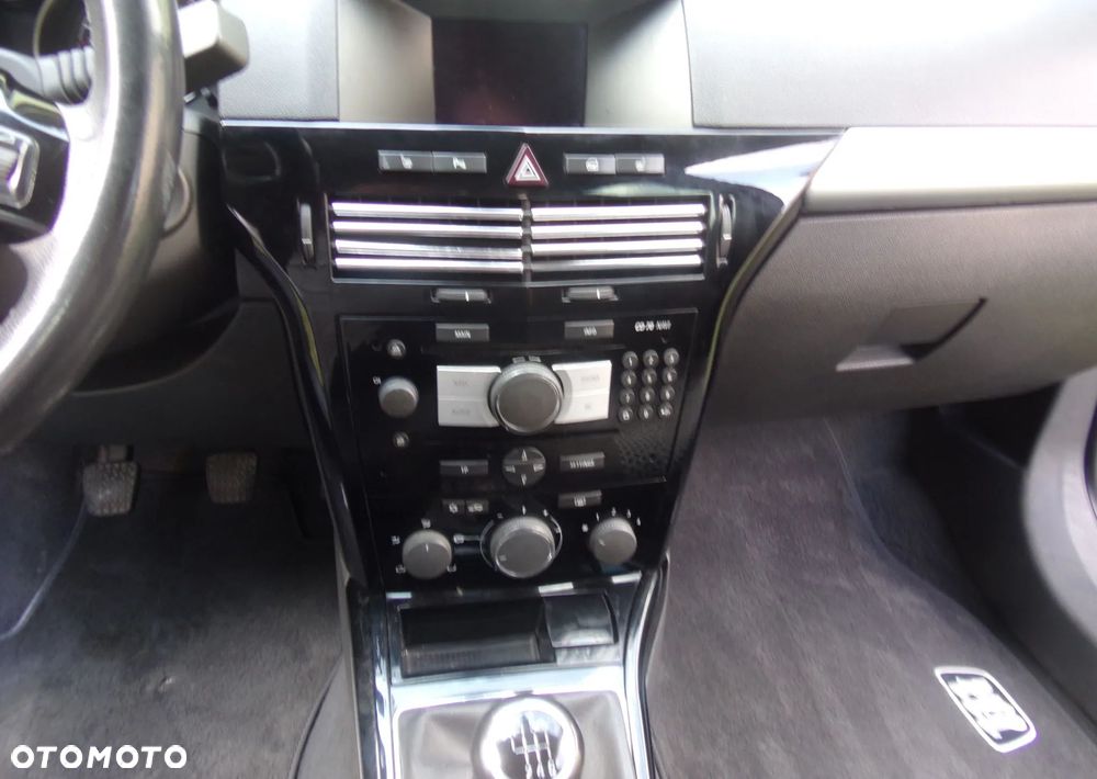 Opel Astra 1.7 CDTI DPF (119g) Edition 111 Jahre - 11