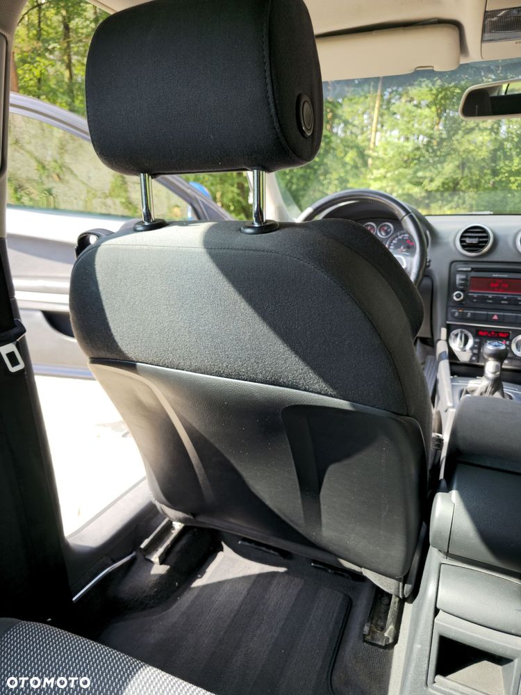 Audi A3 3-drzwiowe 1.6 TDI DPF Ambiente - 25