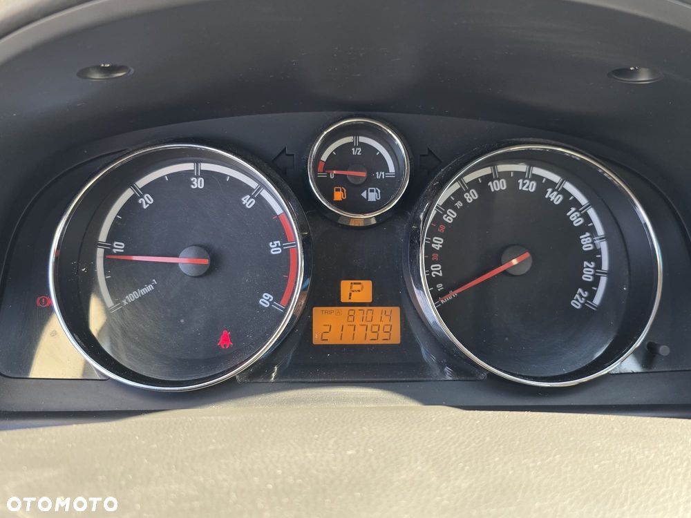 Opel Antara - 15