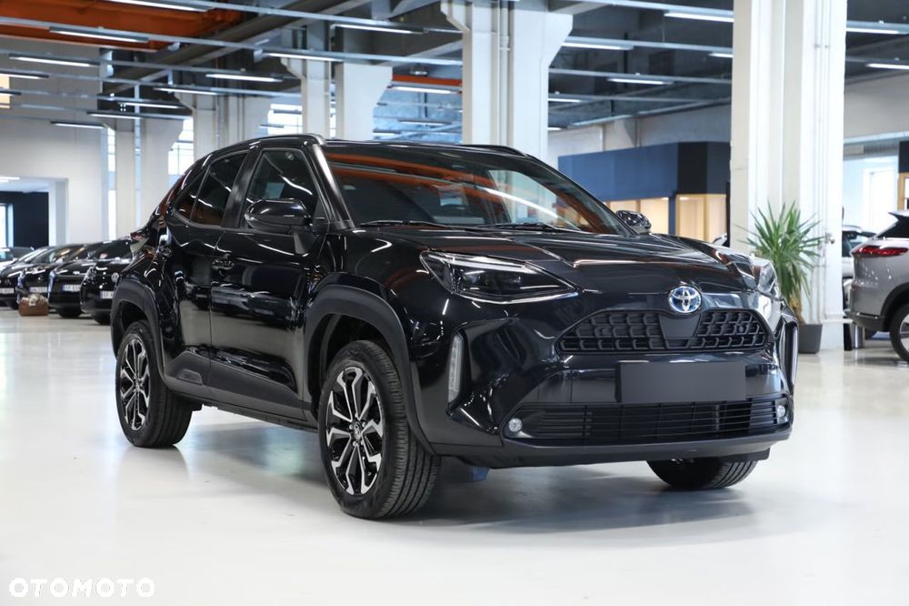Toyota Yaris 2022 photo 2