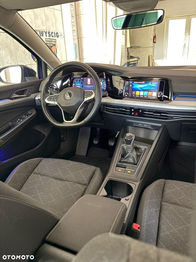 Volkswagen Golf - 27