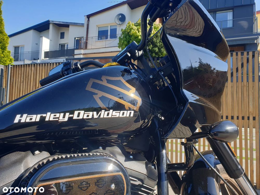 Harley-Davidson Softail Low Rider - 8