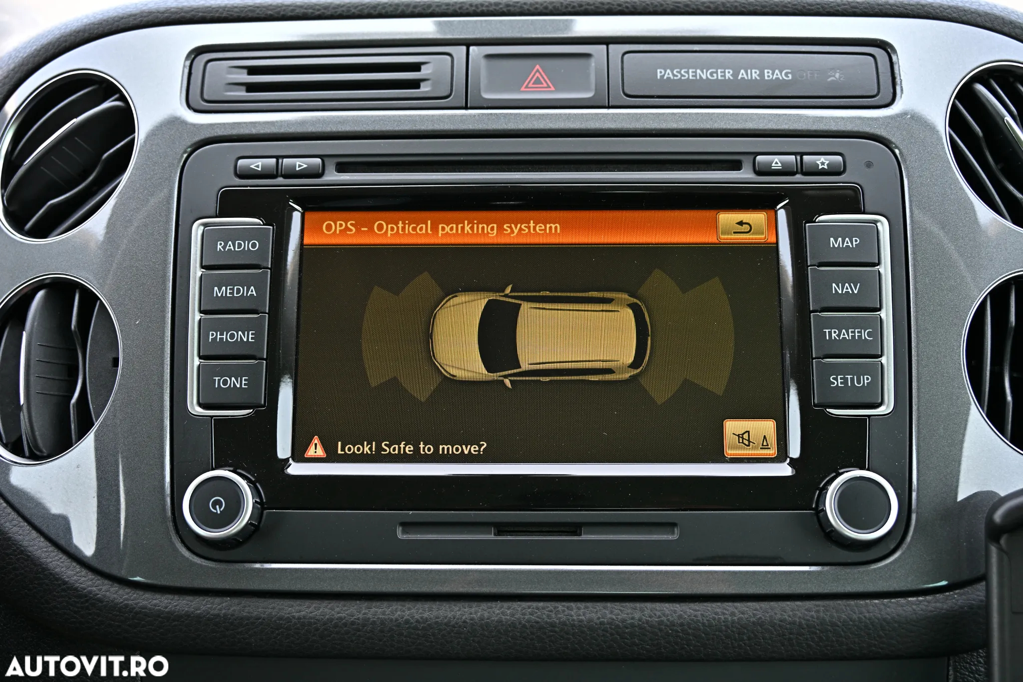 Volkswagen Tiguan 2.0 TDI 4Motion DSG Sport & Style - 27