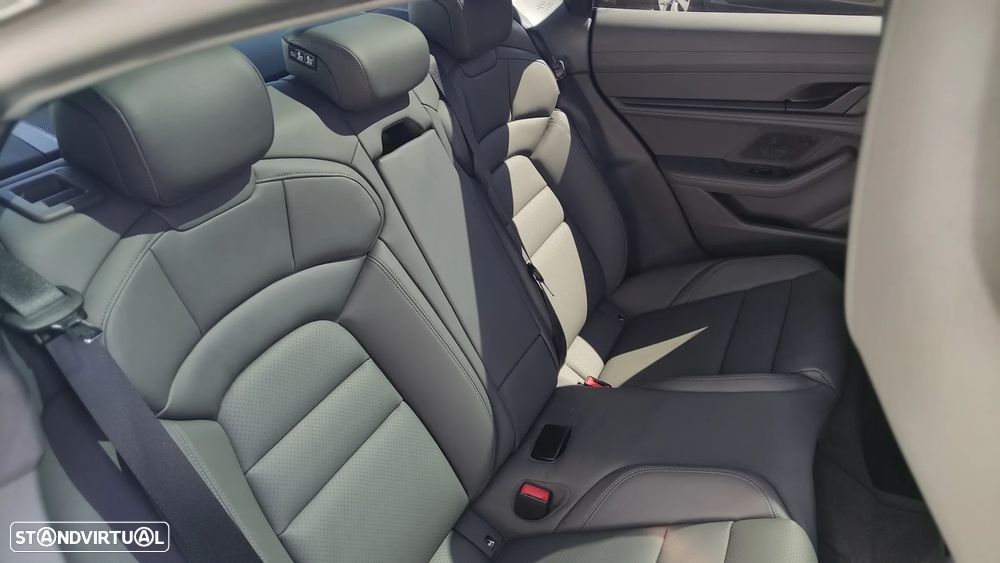 Porsche Taycan 4S Bateria Performance Plus - 23