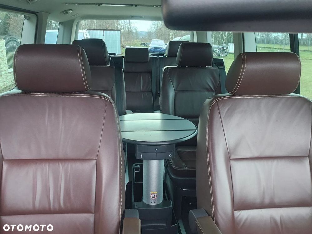 Volkswagen Multivan - 19
