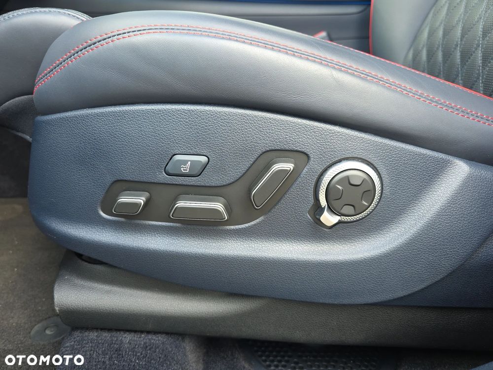 Genesis GV70 - 20