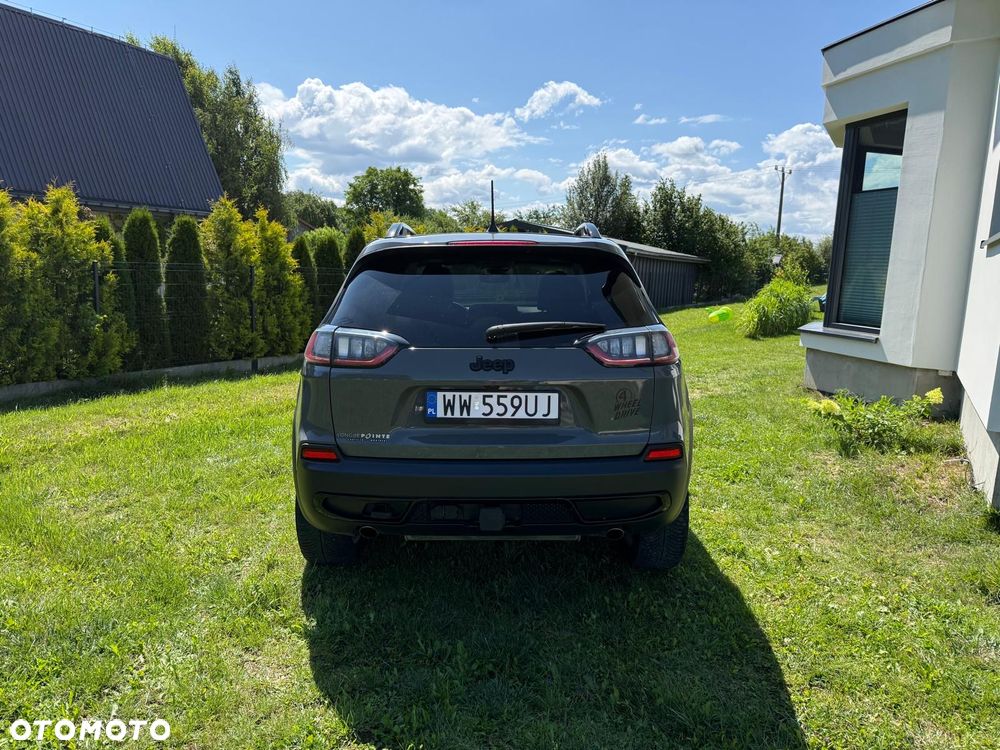 Jeep Cherokee - 5