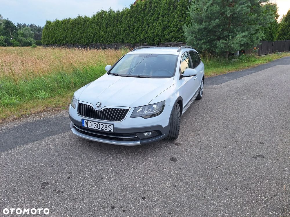 Skoda Superb 1.8 TSI Platinum Outdoor - 2