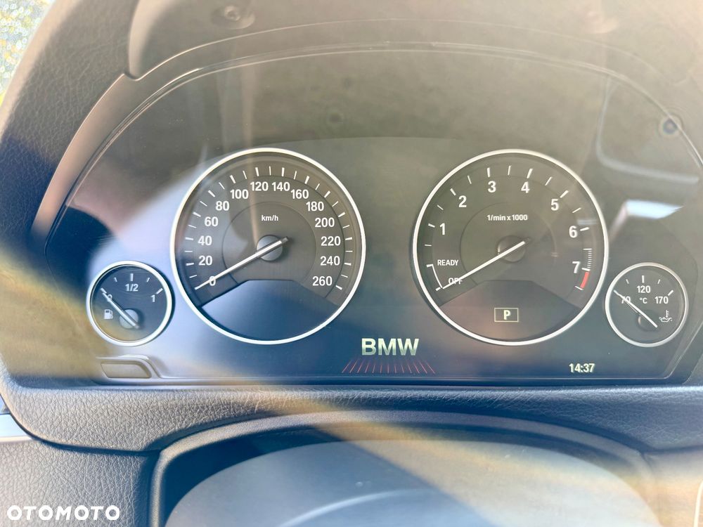 BMW Seria 3 328i xDrive Luxury Line - 22