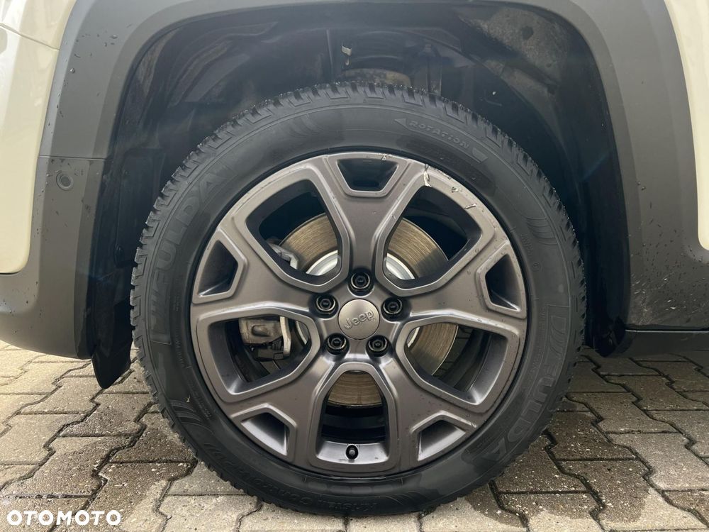 Jeep Renegade - 36