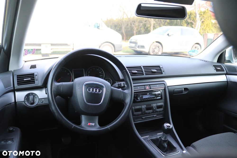 Audi A4 Avant 1.8 T - 24