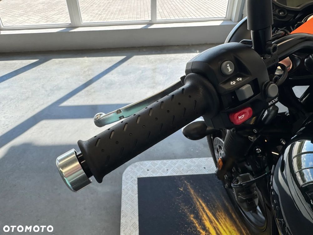 Triumph Speed Twin - 30