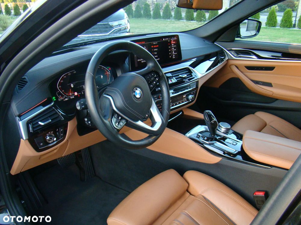 BMW Seria 5 520d xDrive mHEV Luxury Line sport - 24